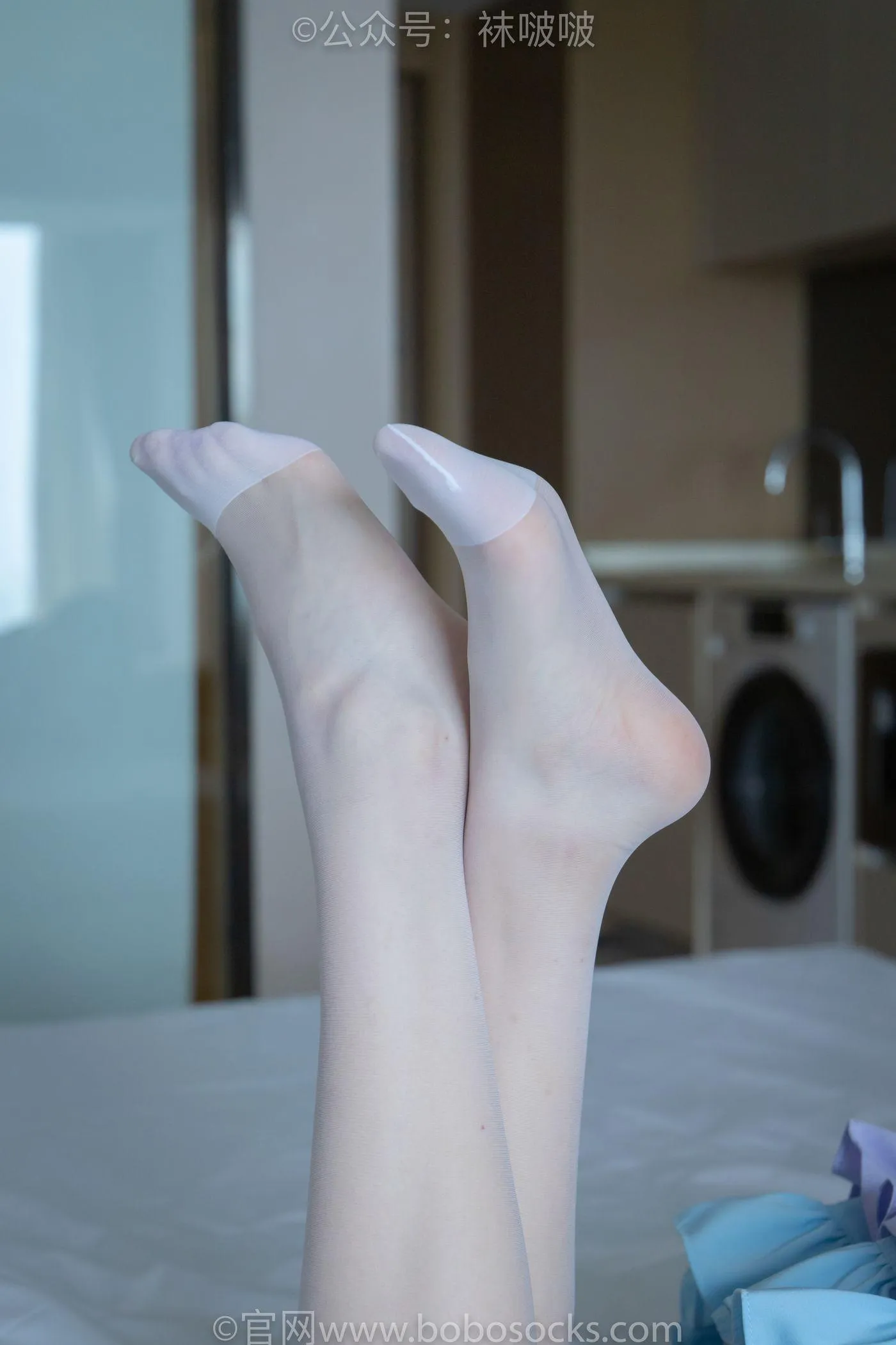 [BoBoSocks袜啵啵]NO.066 小甜豆-女仆装、高跟鞋、薄白丝 [134P]插图4